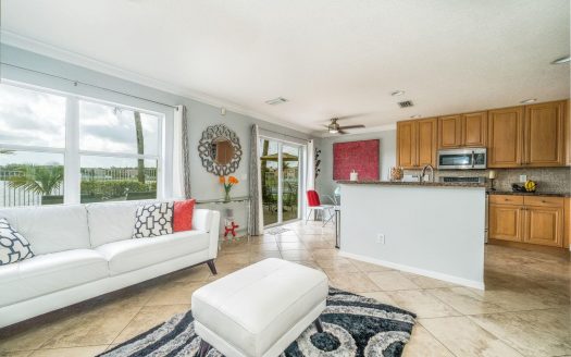 3476 Commodore Court