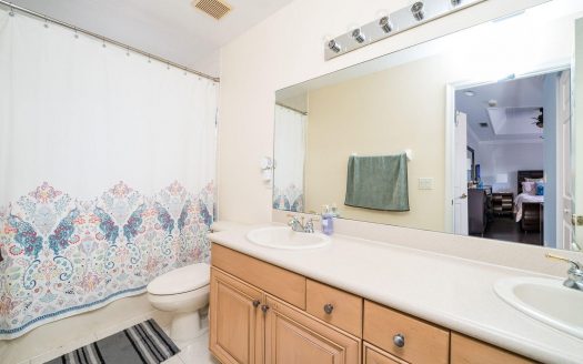 3476 Commodore Court