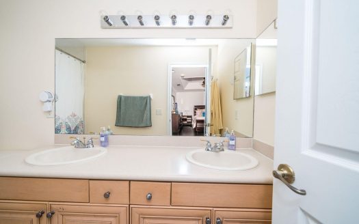 3476 Commodore Court