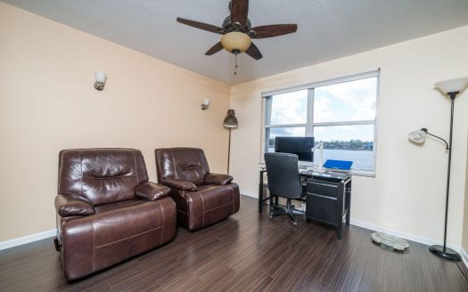 3476 Commodore Court