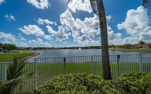 3476 Commodore Court