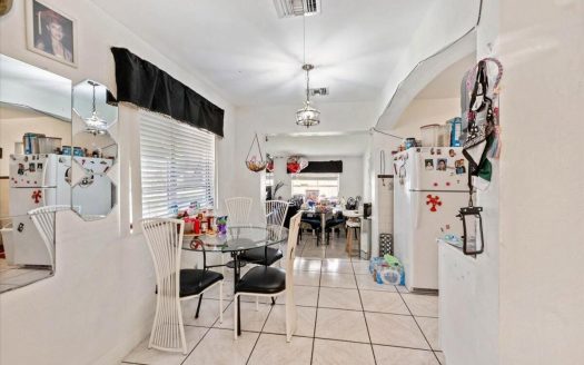 5941 NW 41st Terrace N